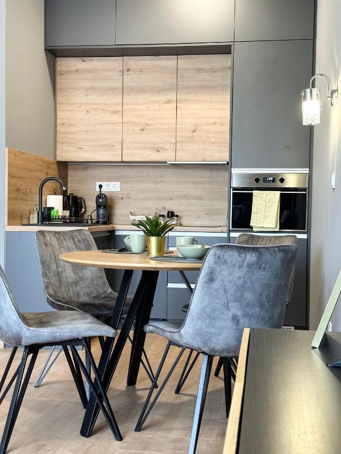Linden Apartman 107 Glamour (Adults Only) Mosonmagyaróvár エクステリア 写真
