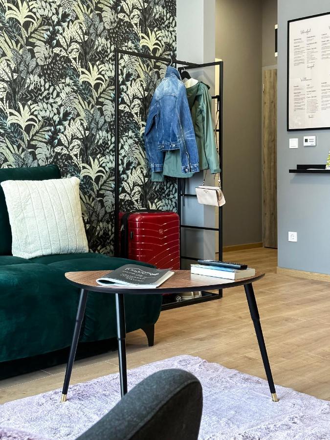 Linden Apartman 107 Glamour (Adults Only) Mosonmagyaróvár エクステリア 写真
