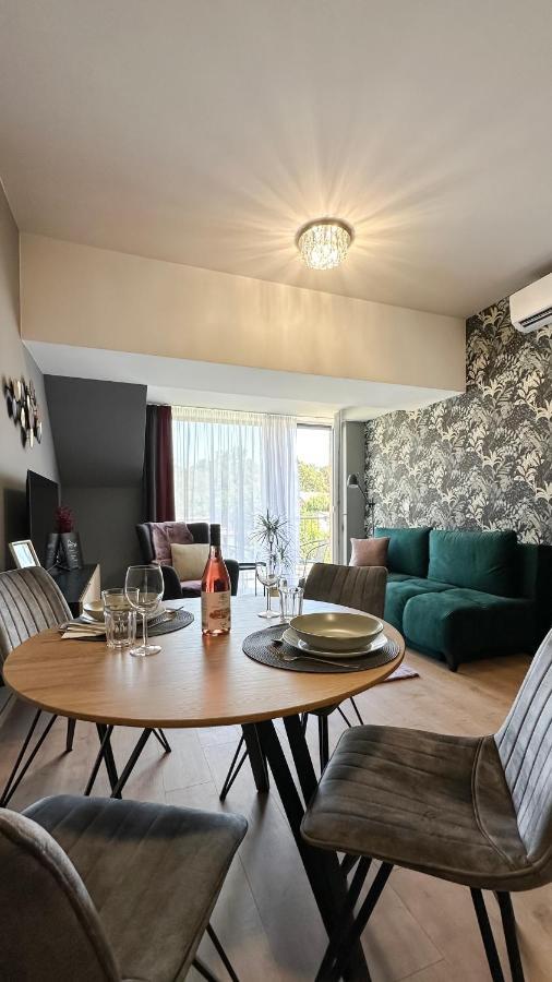 Linden Apartman 107 Glamour (Adults Only) Mosonmagyaróvár エクステリア 写真
